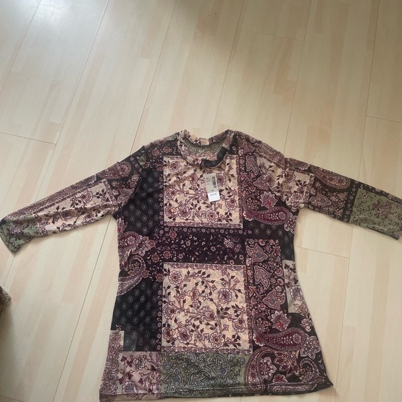 Light net top - Picture 1 of 2